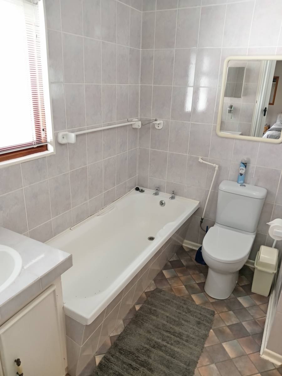 3 Bedroom Property for Sale in Hartenbos Central Western Cape